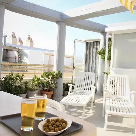 La Perla Apartment, Paradis Park, - Atico 1ª Linea - Solarium - Wifi - Piscina La Pineda