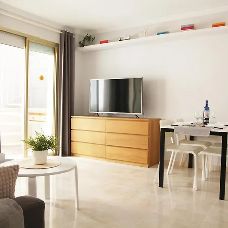 La Perla Apartment, Paradis Park, - Atico 1ª Linea - Solarium - Wifi - Piscina *