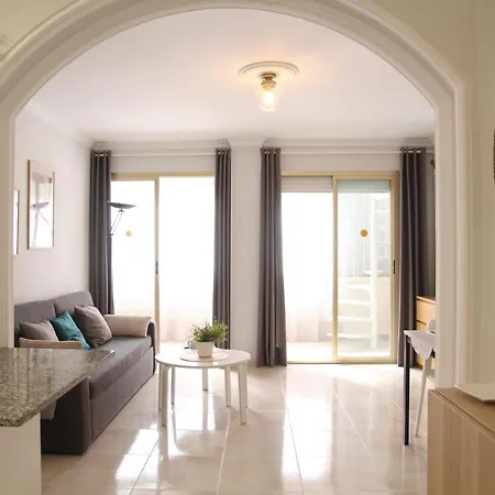 Apartamento La Perla Apartment, Paradis Park, - Atico 1ª Linea - Solarium - Wifi - Piscina *